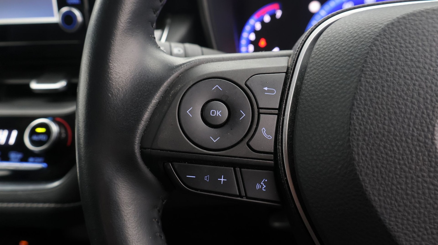 Used Toyota Corolla 2023 for sale - 77617597: Photo 25