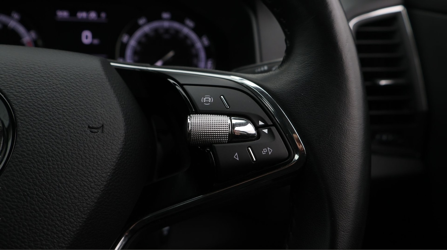 Used Skoda Karoq 2021 for sale - 77650401: Photo 24