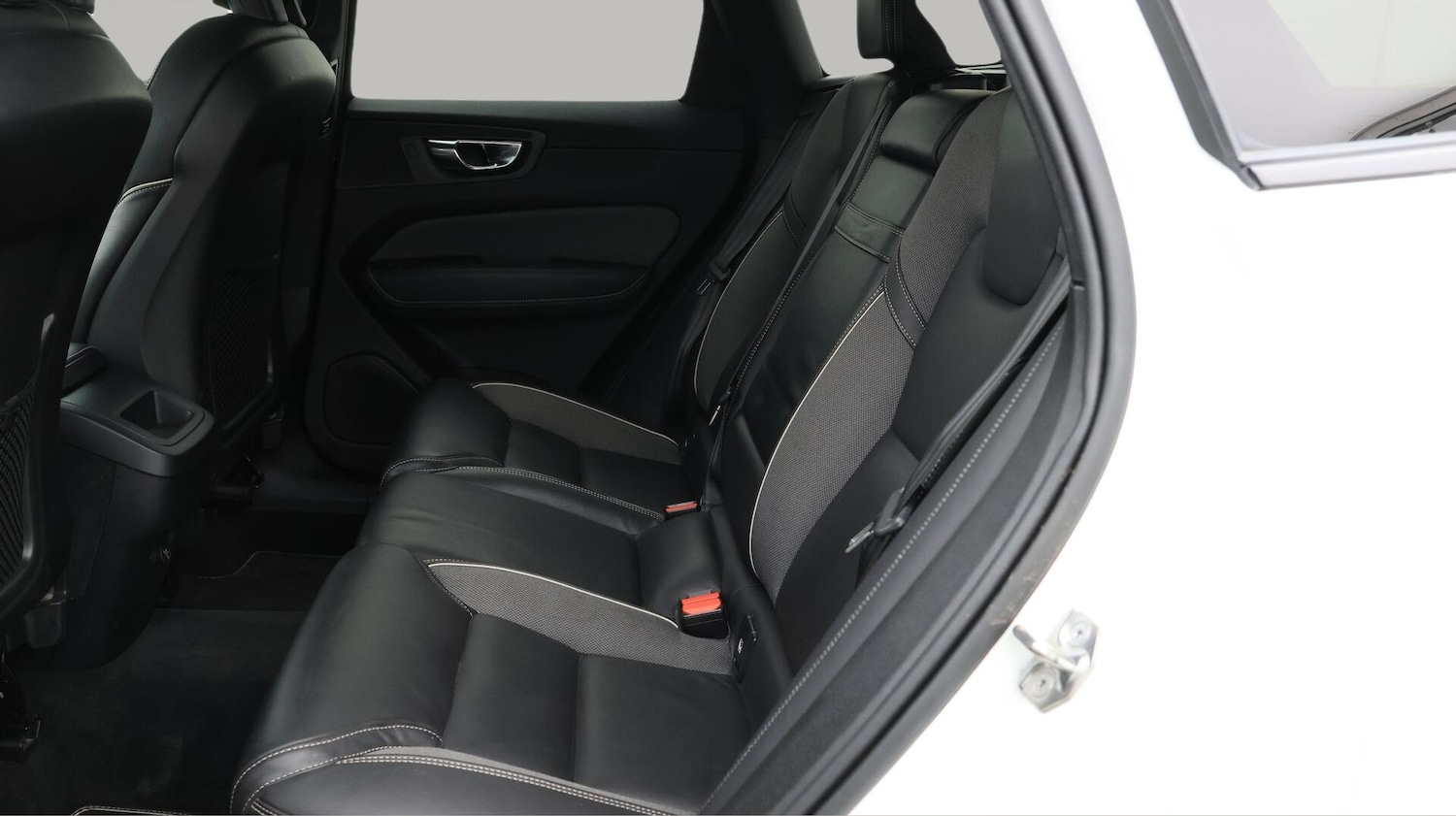 Used Volvo XC60 2020 for sale - 76085367: Photo 16