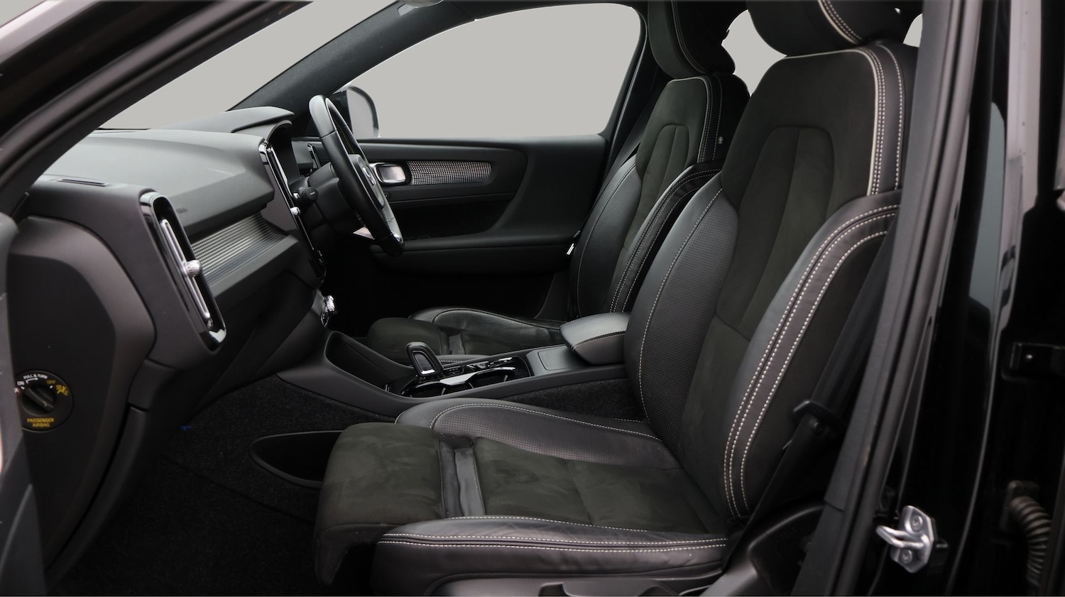 Used Volvo XC40 2020 for sale - 77258451: Photo 14