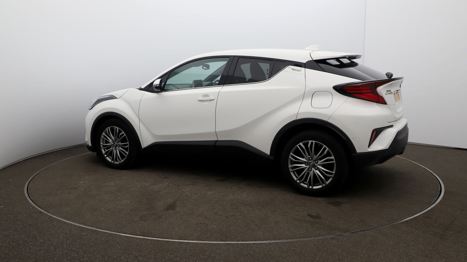 Used Toyota C-HR 2023 for sale - 76809638: Photo 40