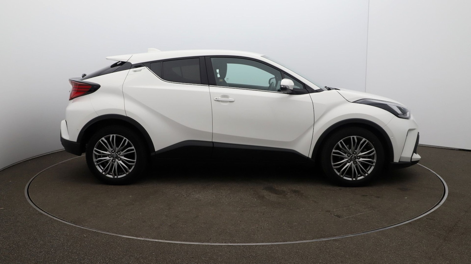 Used Toyota C-HR 2023 for sale - 76809638: Photo 42