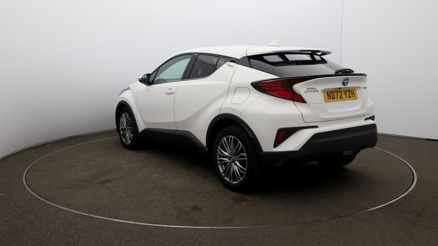 Used Toyota C-HR 2023 for sale - 76809638: Photo 55
