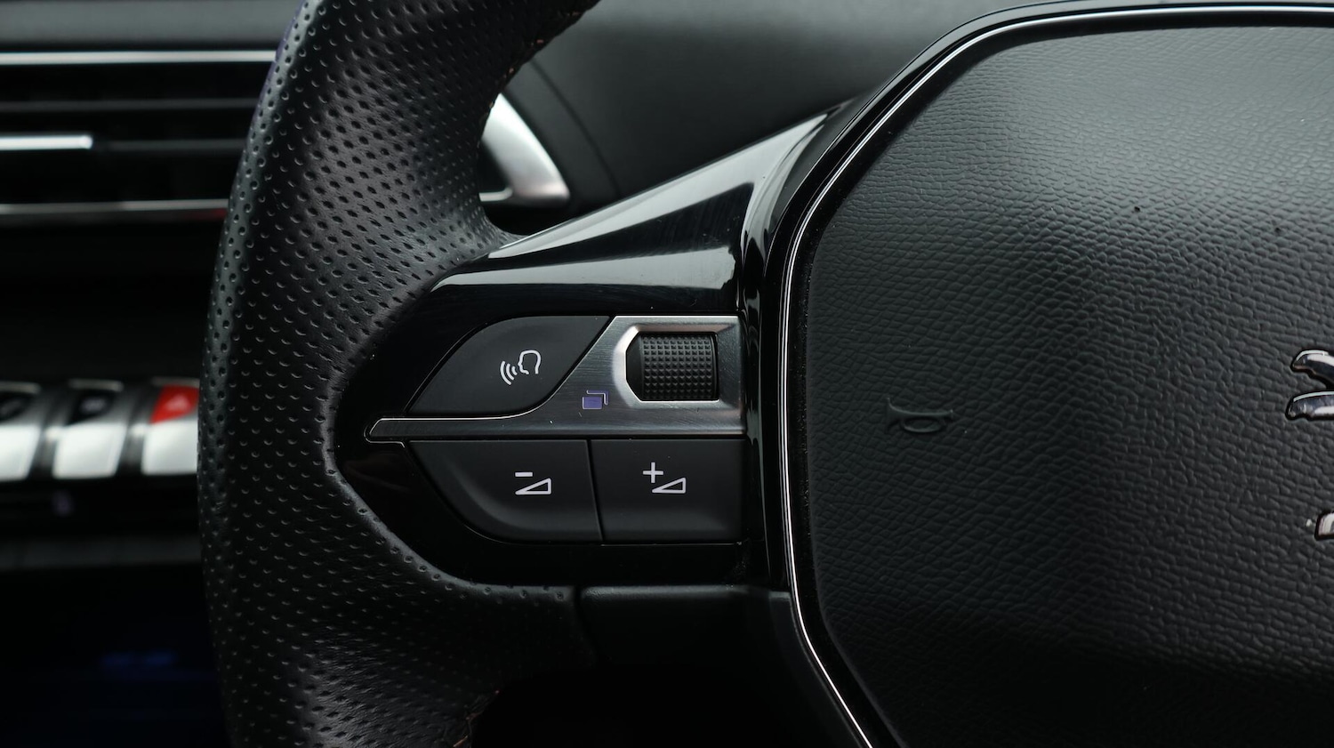 Used Peugeot 3008 2020 for sale - 76371693: Photo 26