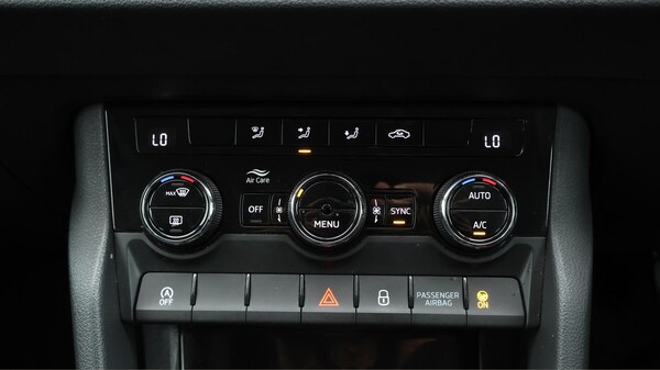 Used Skoda Karoq 2023 for sale - 75757107: Photo 13
