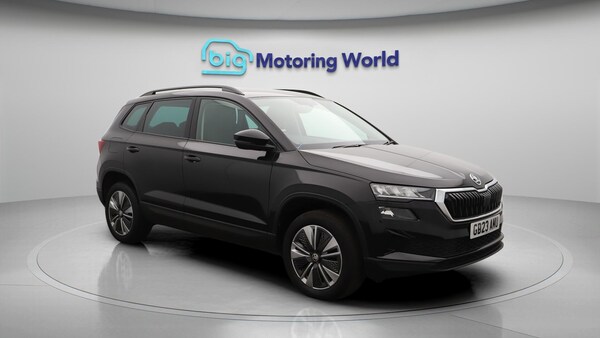 Used Skoda Karoq 2023 for sale - 75757107: Photo 2