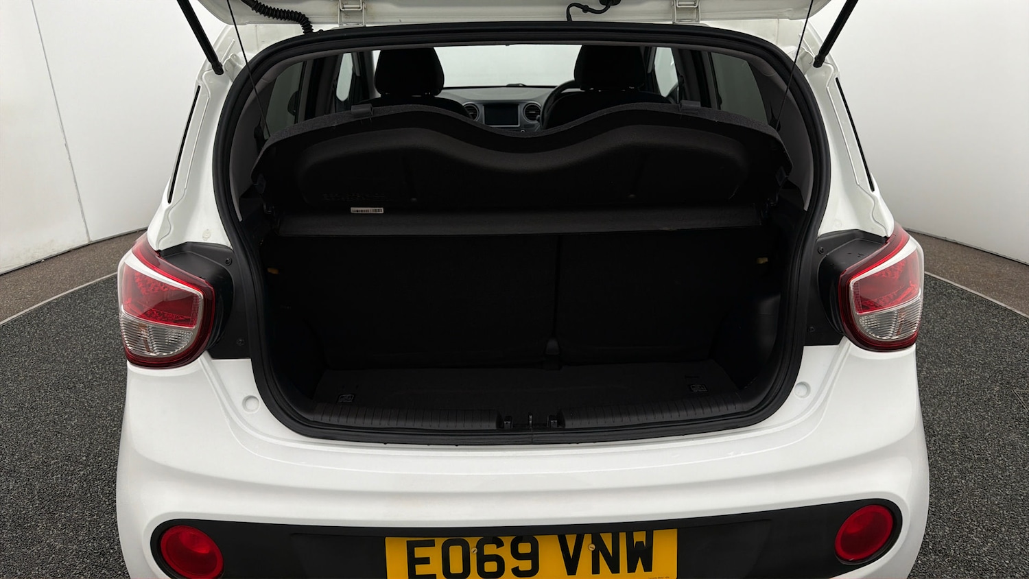 Used Hyundai i10 2019 for sale - 78210362: Photo 16