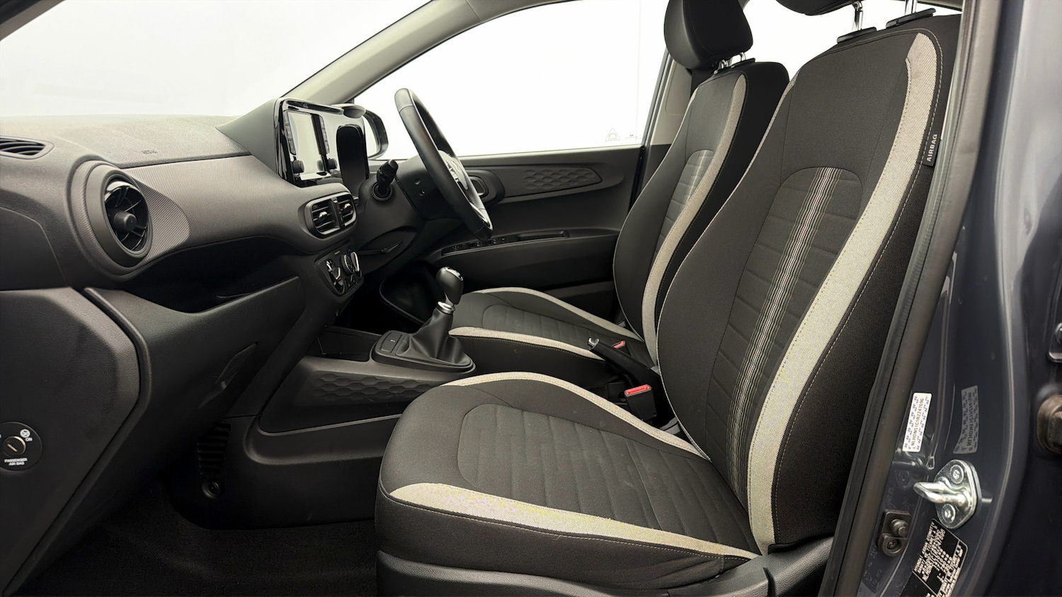 Used Hyundai i10 2023 for sale - 77996894: Photo 13