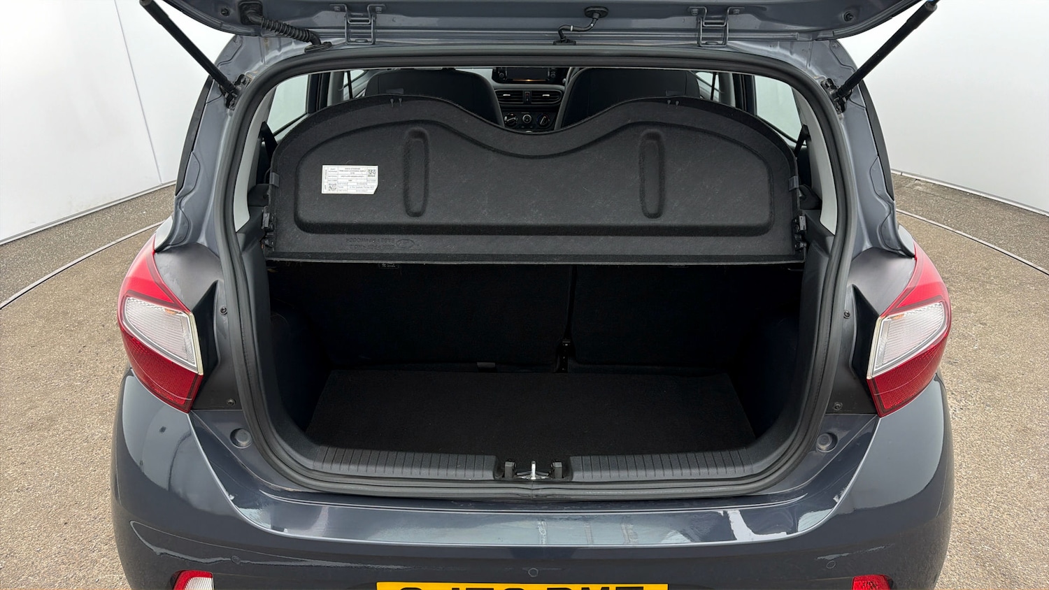 Used Hyundai i10 2023 for sale - 77996894: Photo 16