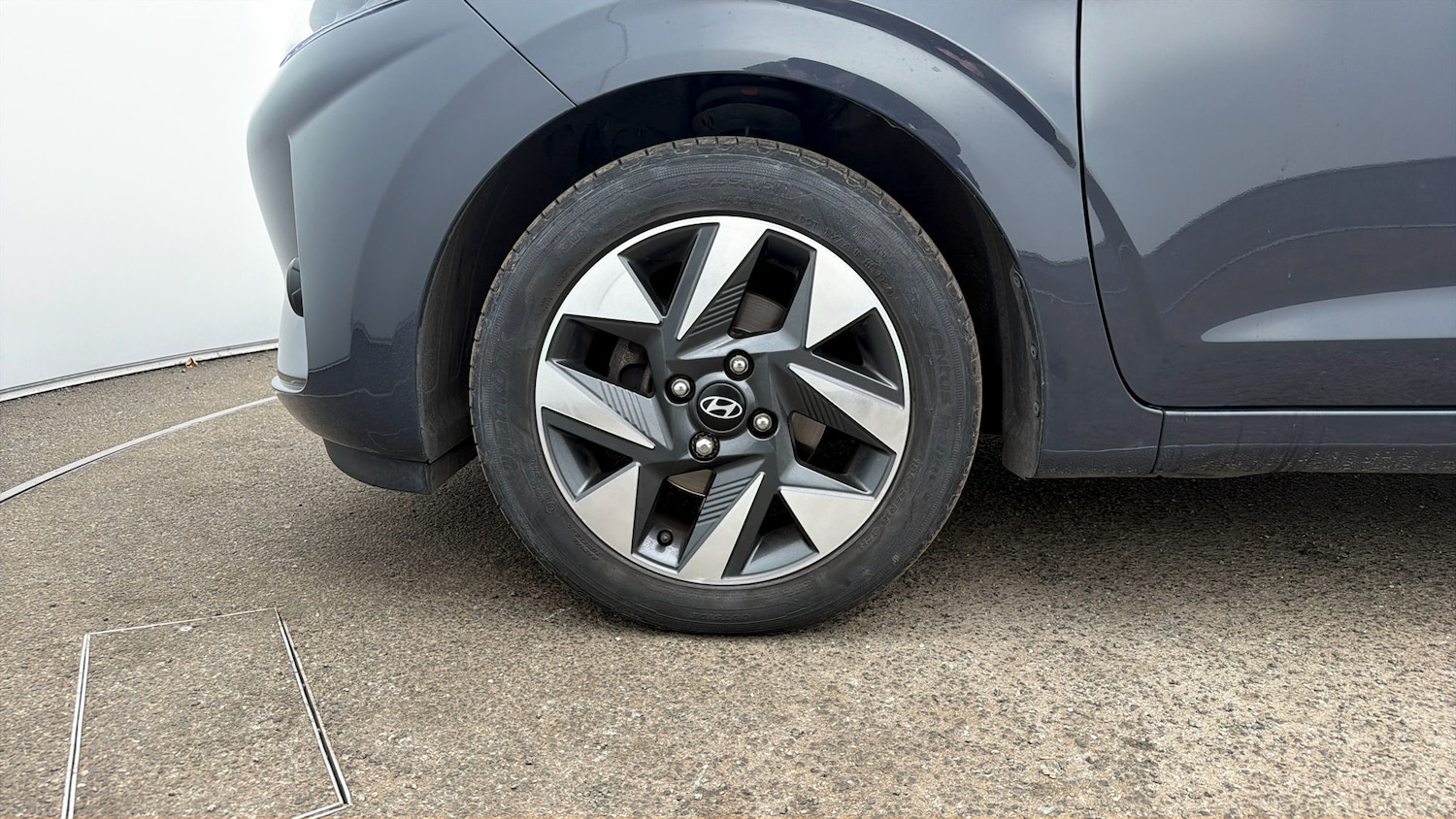 Used Hyundai i10 2023 for sale - 77996894: Photo 17