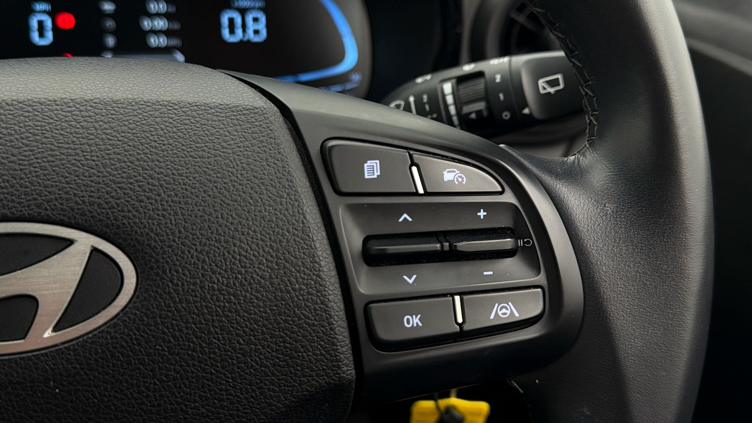 Used Hyundai i10 2023 for sale - 77996894: Photo 25