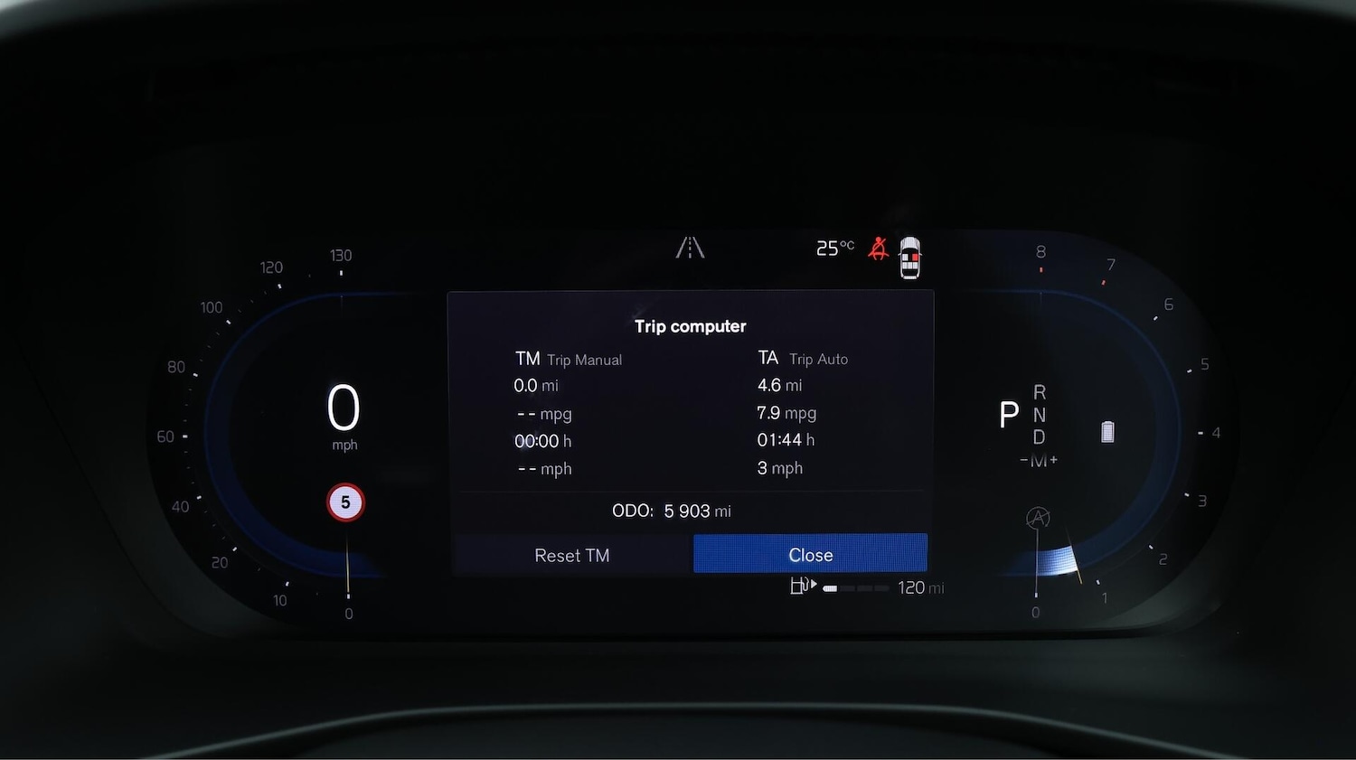 Used Volvo XC40 2023 for sale - 76084141: Photo 11