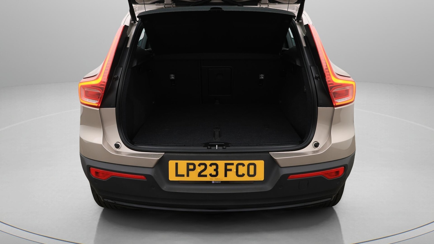 Used Volvo XC40 2023 for sale - 76084141: Photo 18