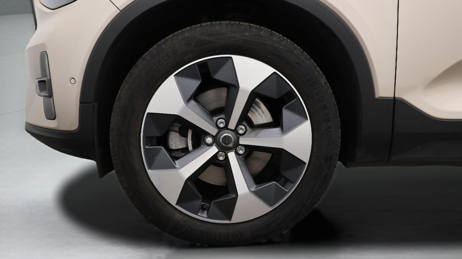 Used Volvo XC40 2023 for sale - 76084141: Photo 19