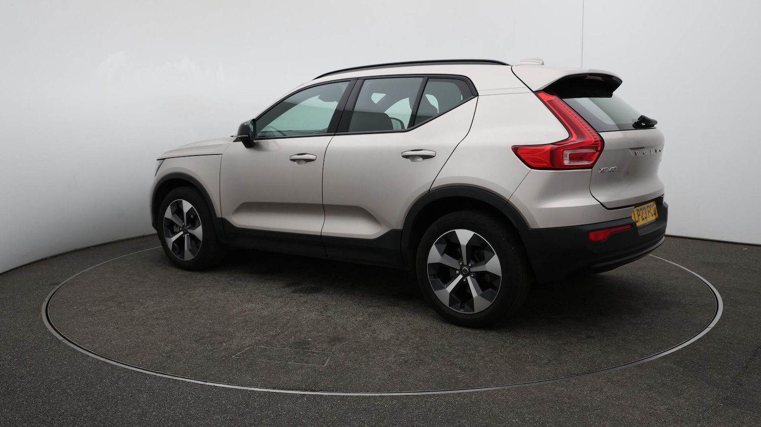 Used Volvo XC40 2023 for sale - 76084141: Photo 35