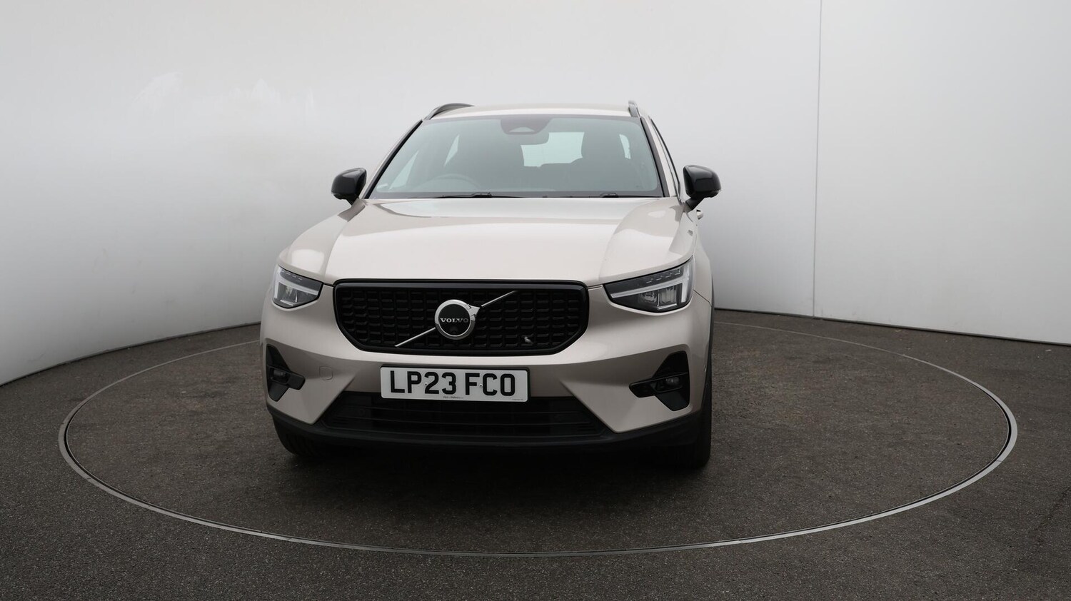 Used Volvo XC40 2023 for sale - 76084141: Photo 39