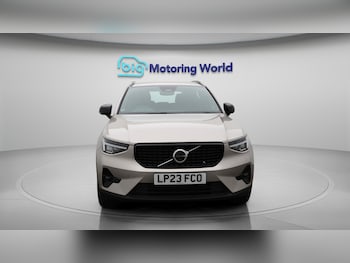 Used Volvo XC40 2023 for sale - 76084141: Photo 3