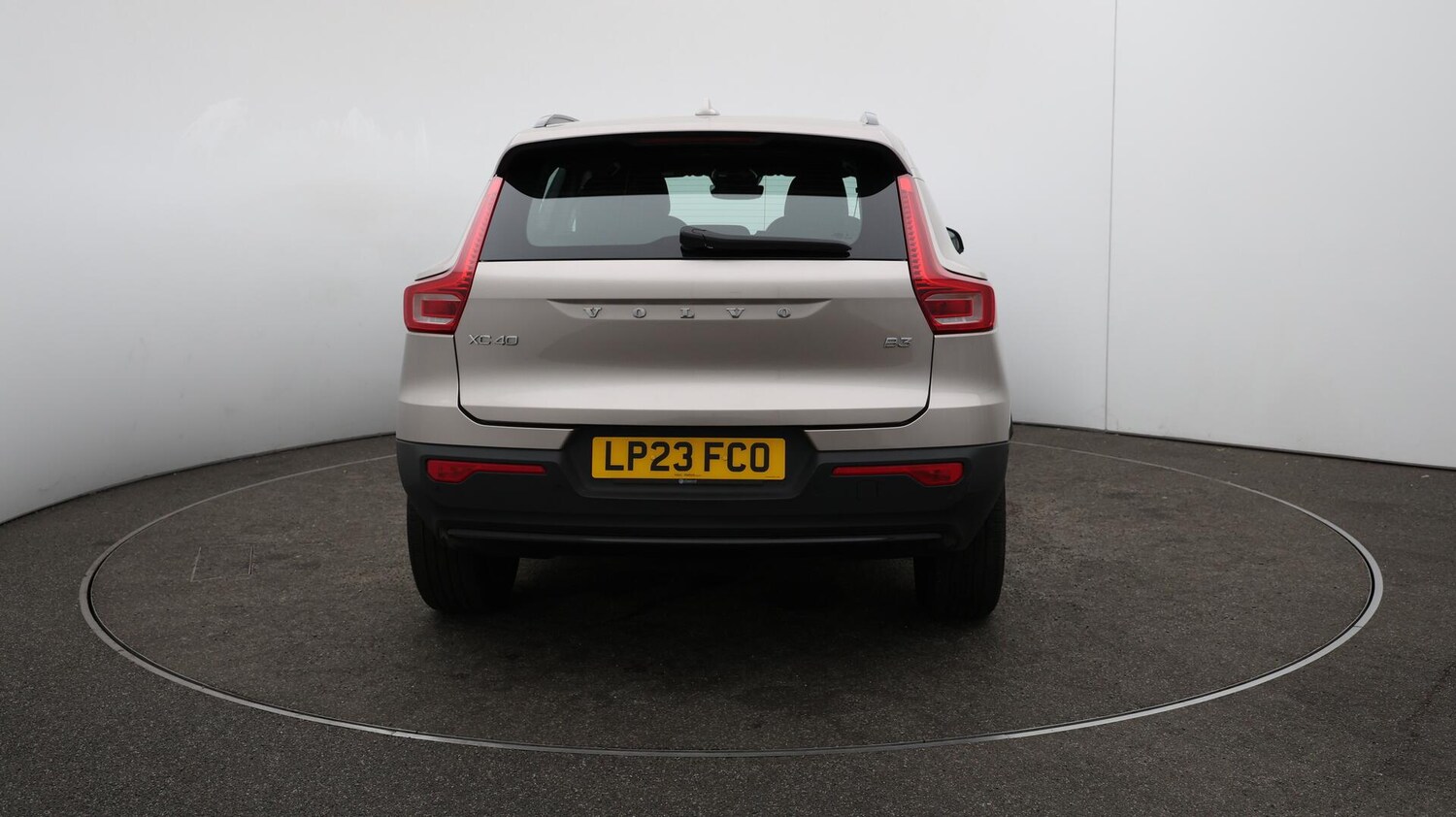 Used Volvo XC40 2023 for sale - 76084141: Photo 57