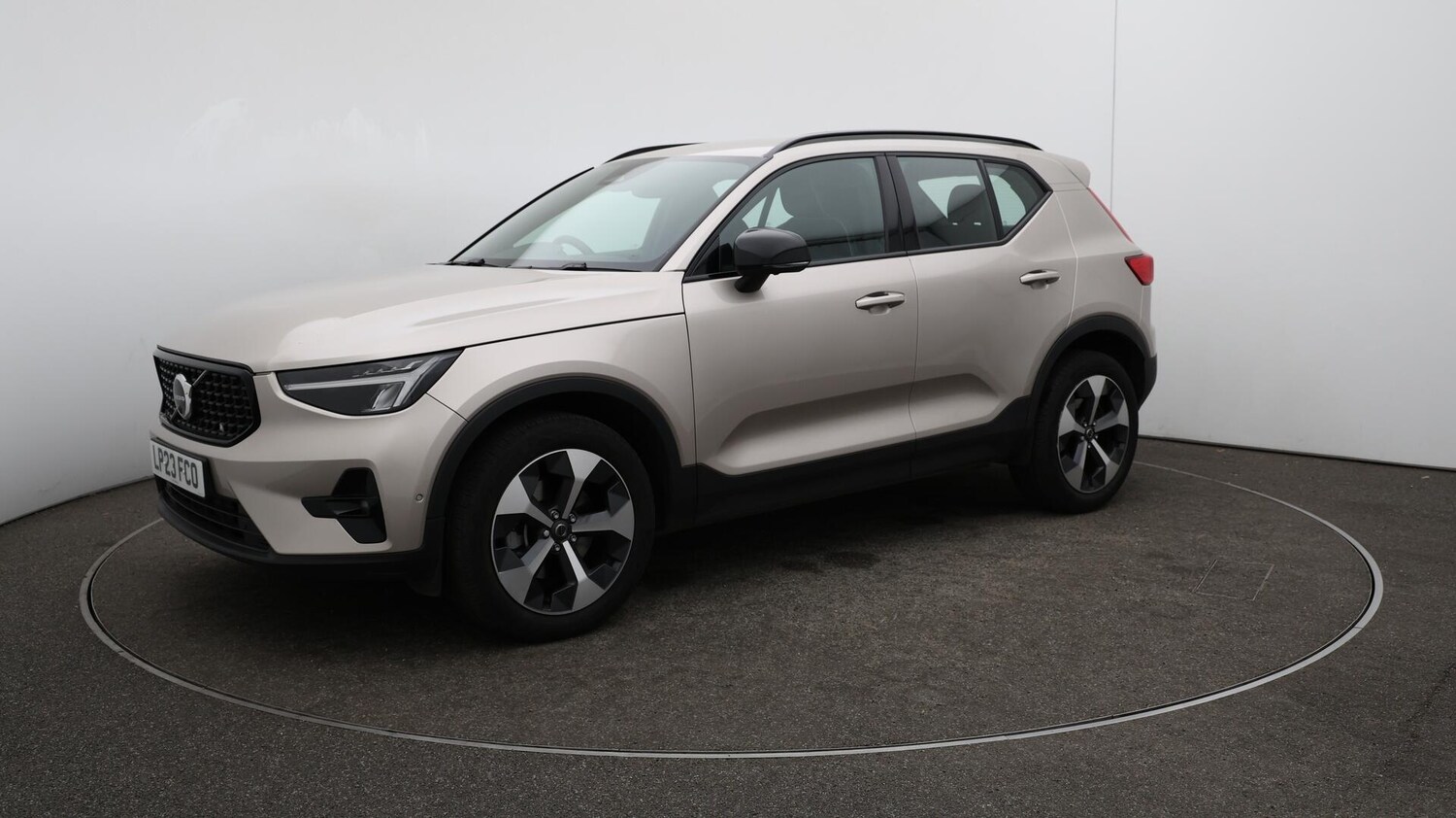 Used Volvo XC40 2023 for sale - 76084141: Photo 68