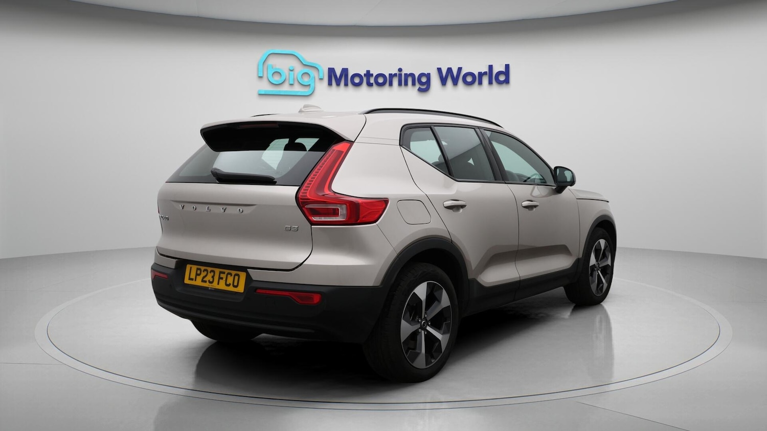 Used Volvo XC40 2023 for sale - 76084141: Photo 8