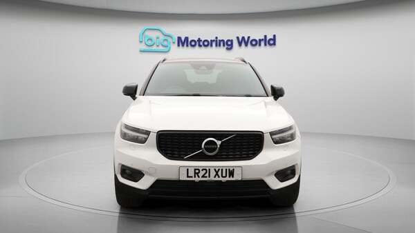 Used Volvo XC40 2021 for sale - 76306899: Photo 3