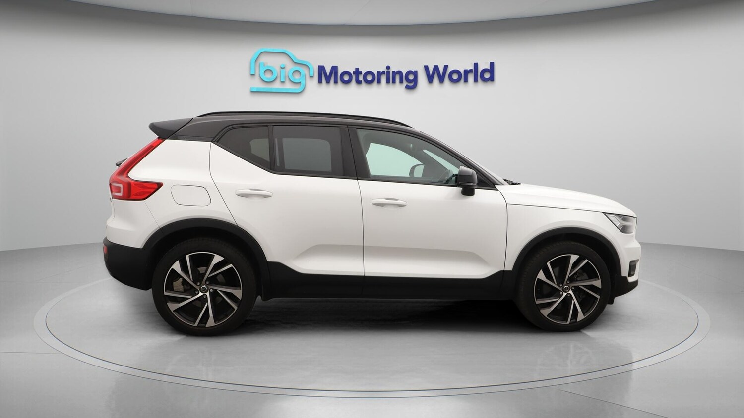 Used Volvo XC40 2021 for sale - 76306899: Photo 9