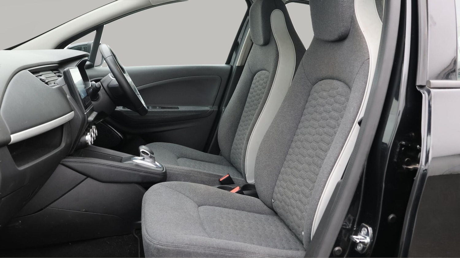 Used Renault Zoe 2021 for sale - 76562147: Photo 15