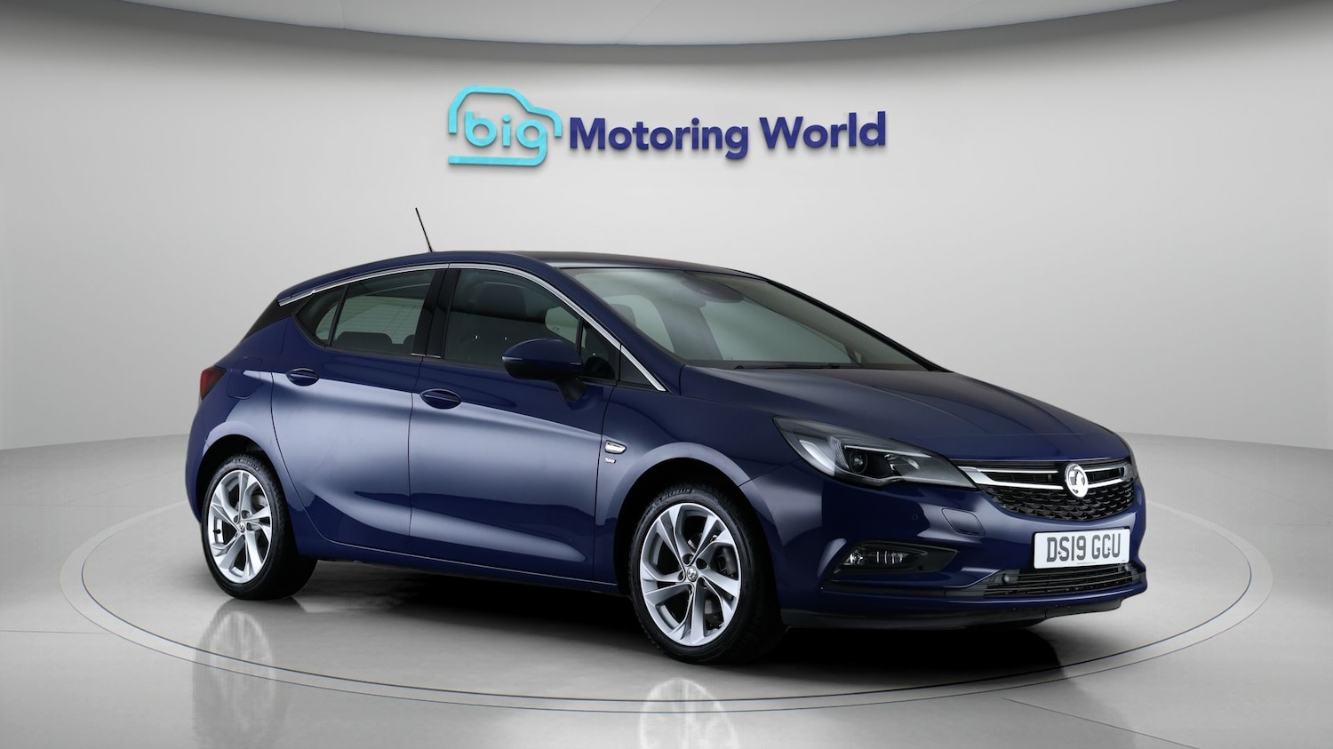 Used Vauxhall Astra 2019 for sale - 77675489: Photo 1