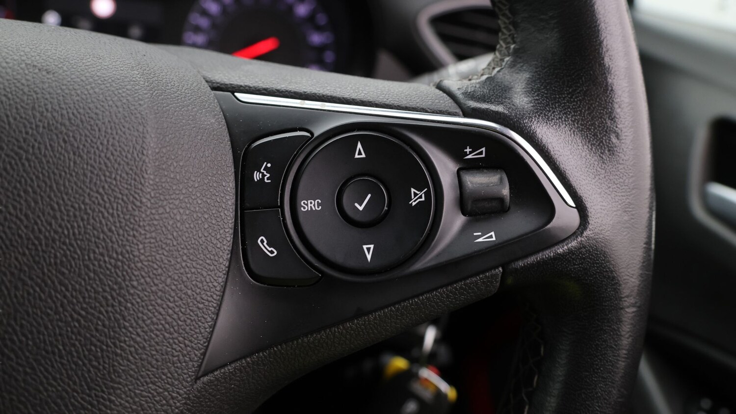 Used Vauxhall Crossland 2022 for sale - 77436259: Photo 25