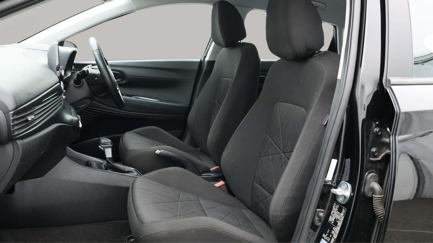 Used Hyundai BAYON 2022 for sale - 76151738: Photo 15