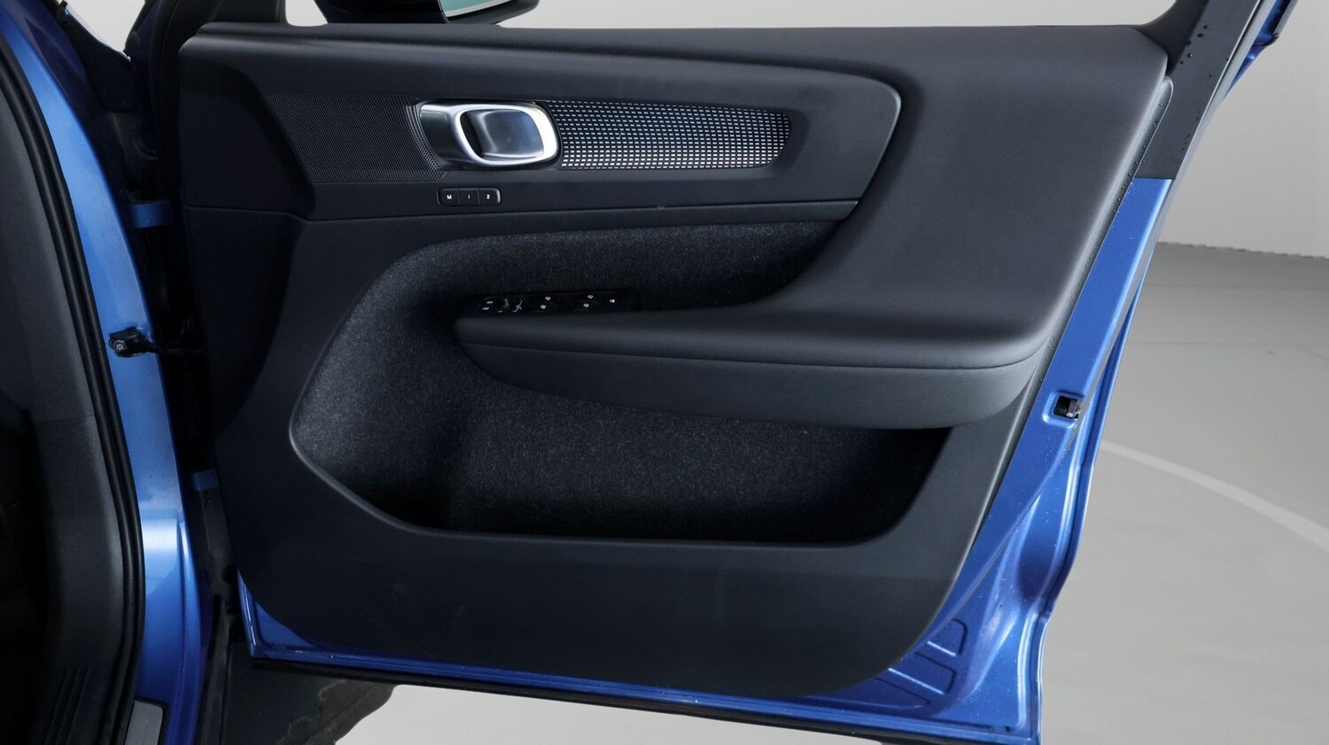 Used Volvo XC40 for sale - 77789043: Photo 14