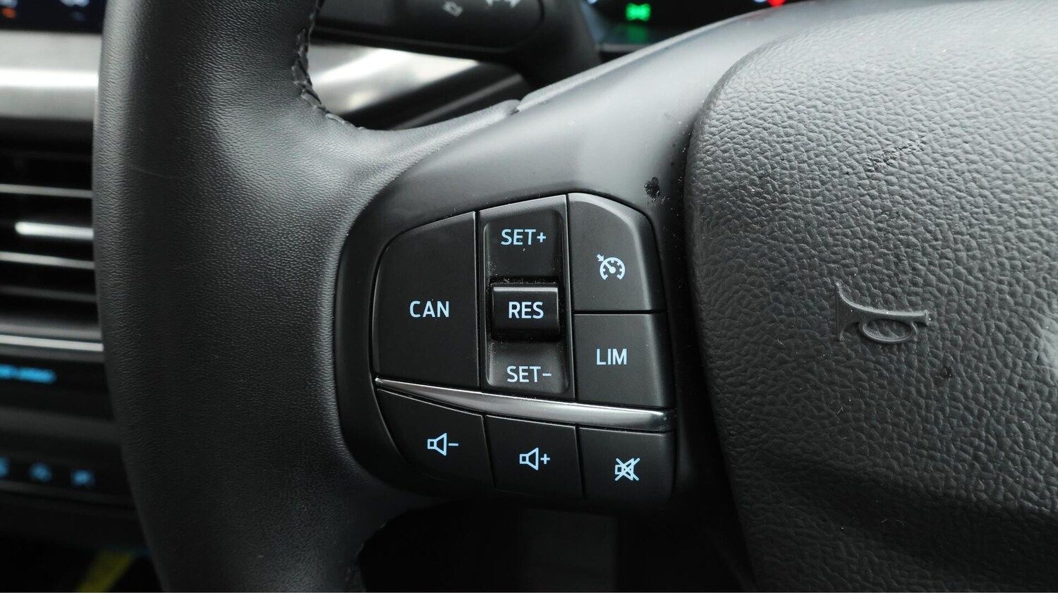 Used Ford Focus 2023 for sale - 76199810: Photo 23