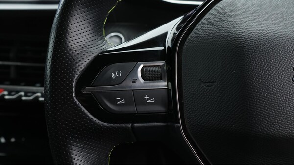 Used Peugeot 208 2022 for sale - 76174915: Photo 25