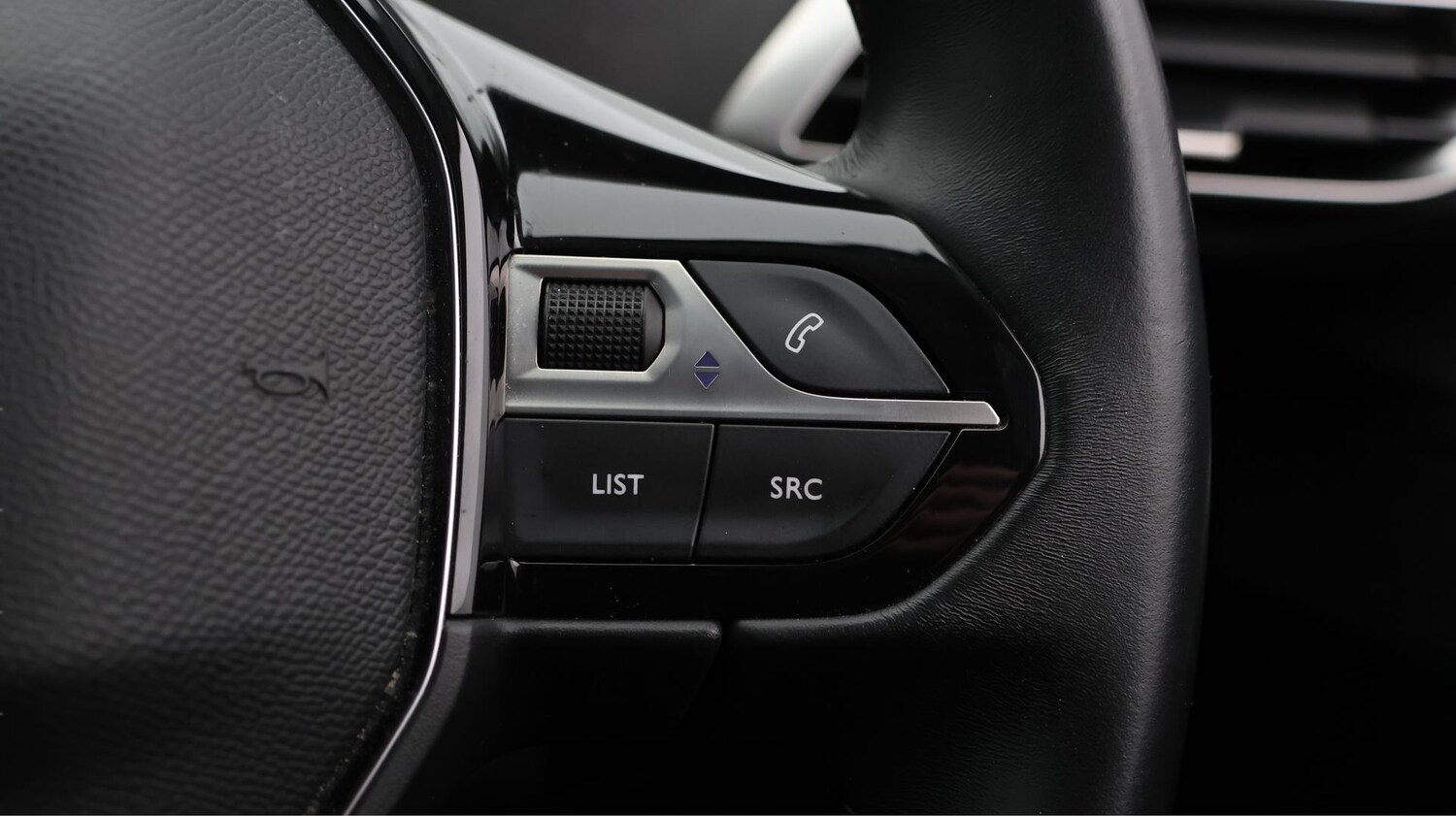 Used Peugeot 3008 for sale - 77872373: Photo 23