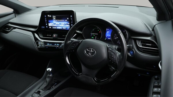 Used Toyota C-HR 2019 for sale - 76283860: Photo 10