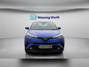 Used Toyota C-HR 2019 for sale - 76283860: Photo 3