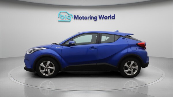 Used Toyota C-HR 2019 for sale - 76283860: Photo 5