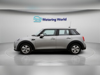 Used MINI Hatch 2023 for sale - 77231150: Photo