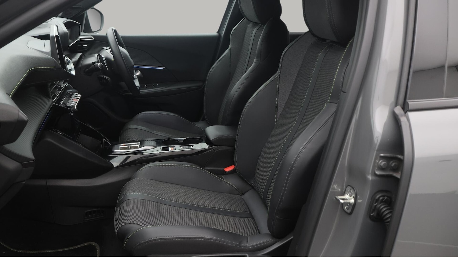 Used Peugeot 2008 2024 for sale - 76361162: Photo 14
