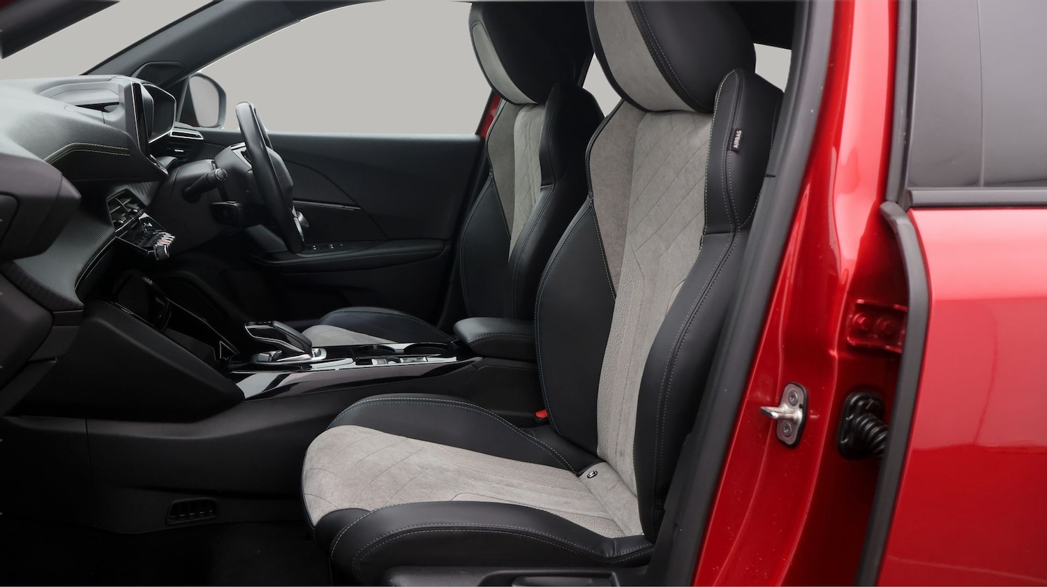 Used Peugeot 2008 2021 for sale - 77449972: Photo 14