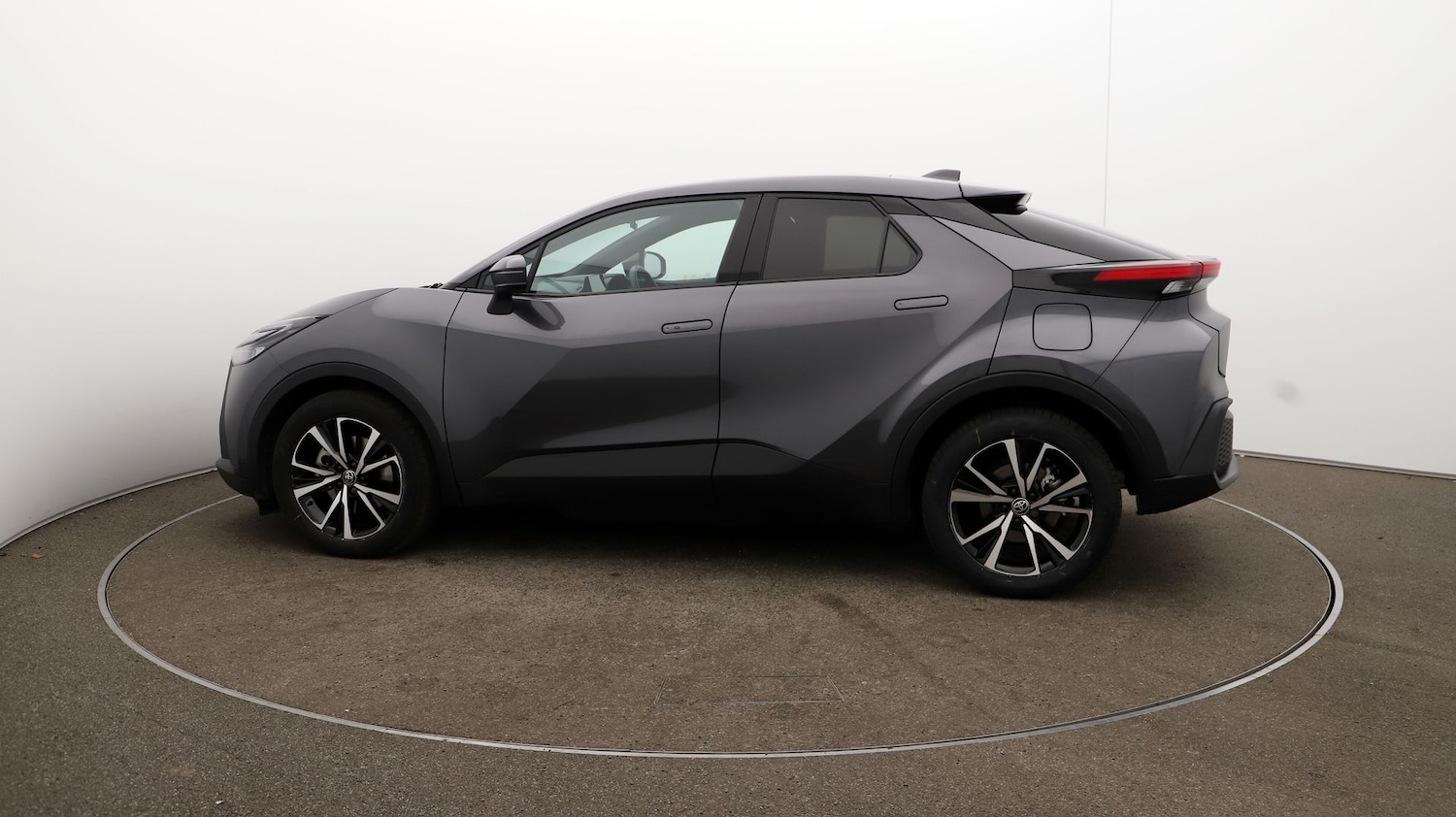 Used Toyota C-HR 2024 for sale - 76811219: Photo 50