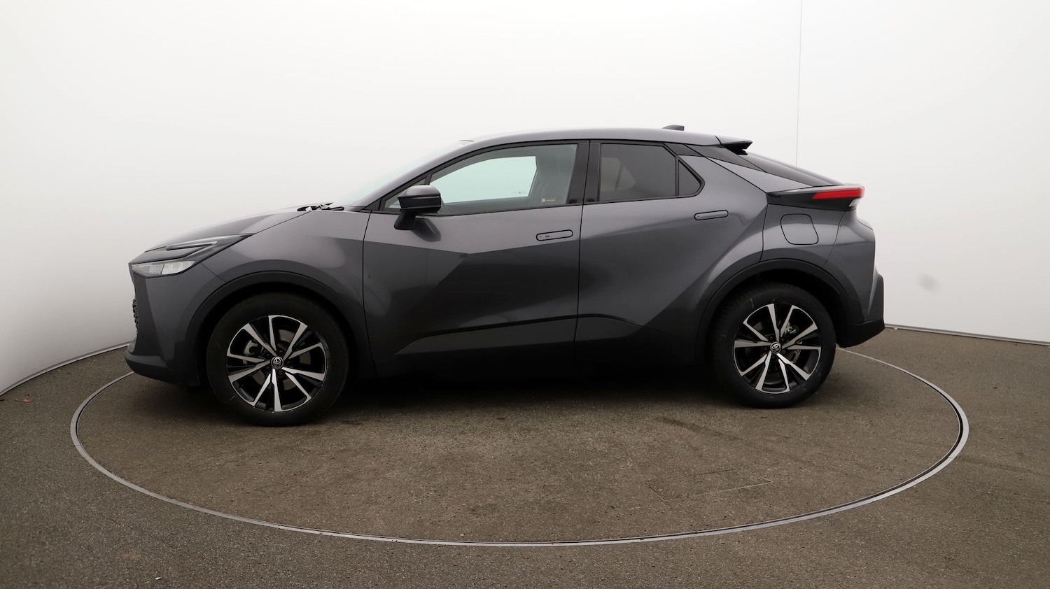 Used Toyota C-HR 2024 for sale - 76811219: Photo 57