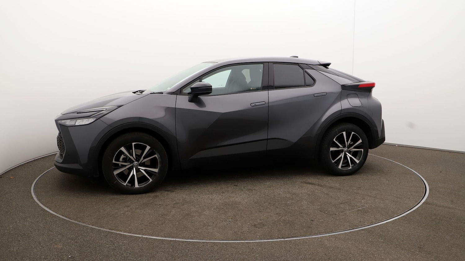 Used Toyota C-HR 2024 for sale - 76811219: Photo 58