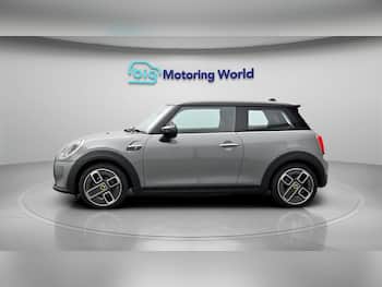 Used MINI Hatch 2022 for sale - 79732770: Photo