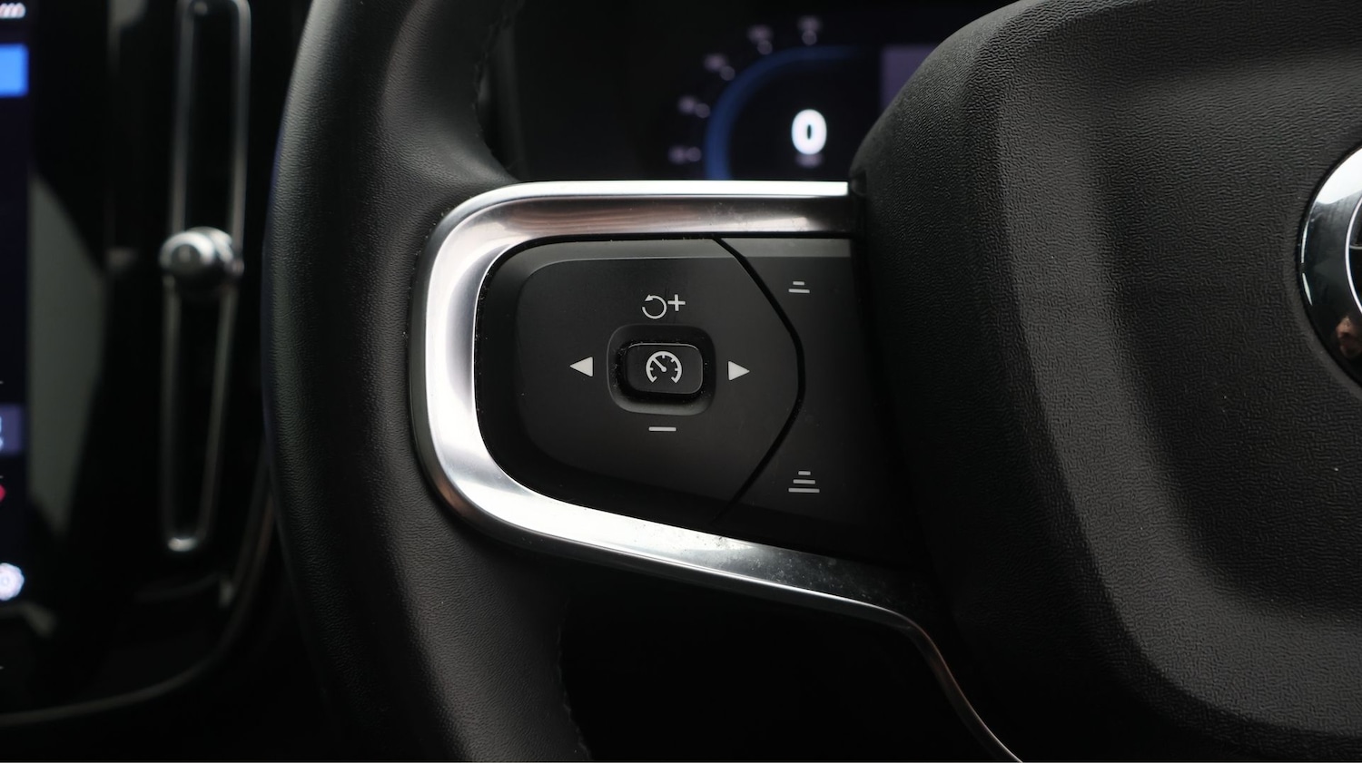 Used Volvo C40 2023 for sale - 77610311: Photo 24