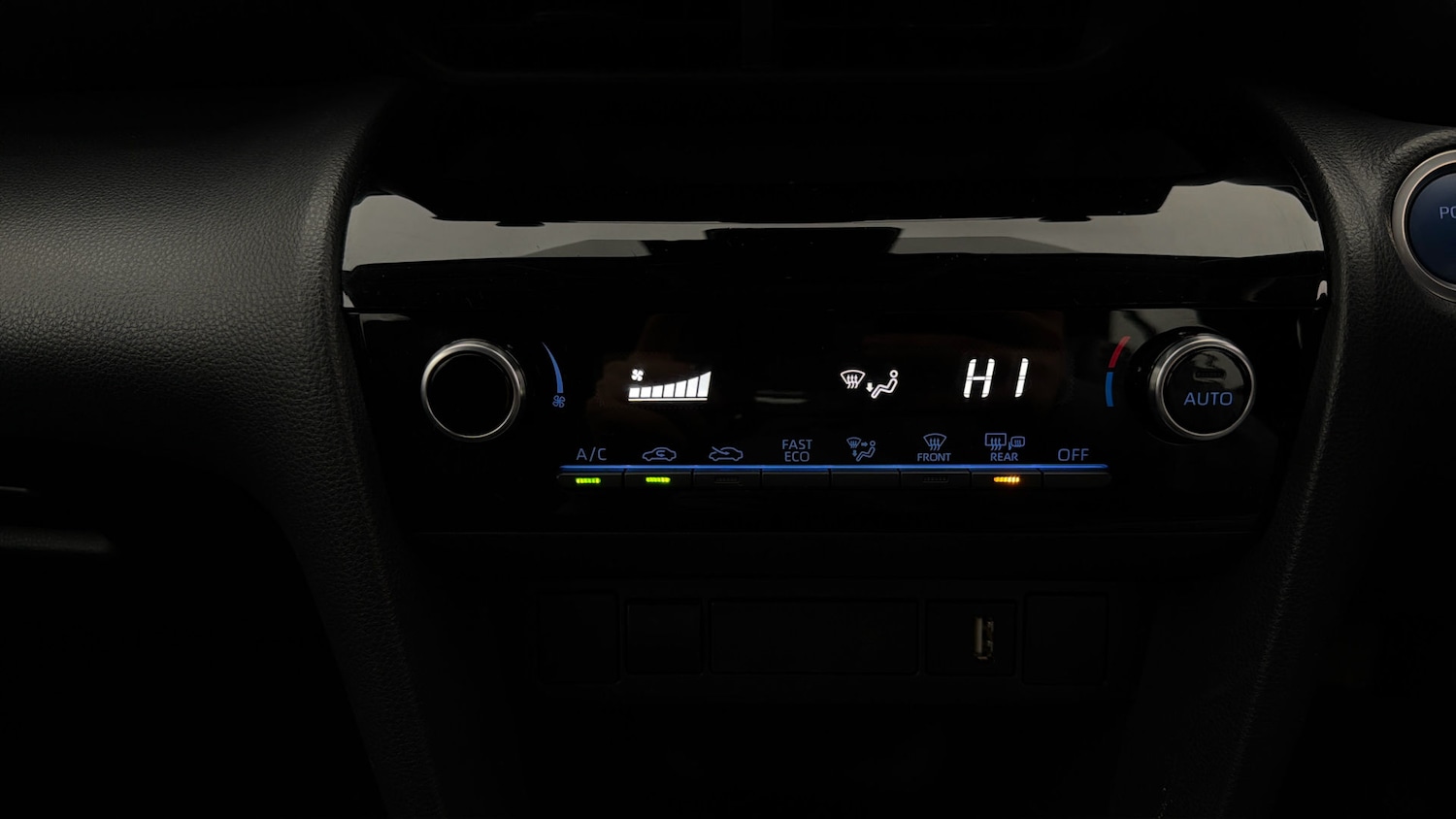 Used Toyota Yaris Cross 2022 for sale - 77998163: Photo 11