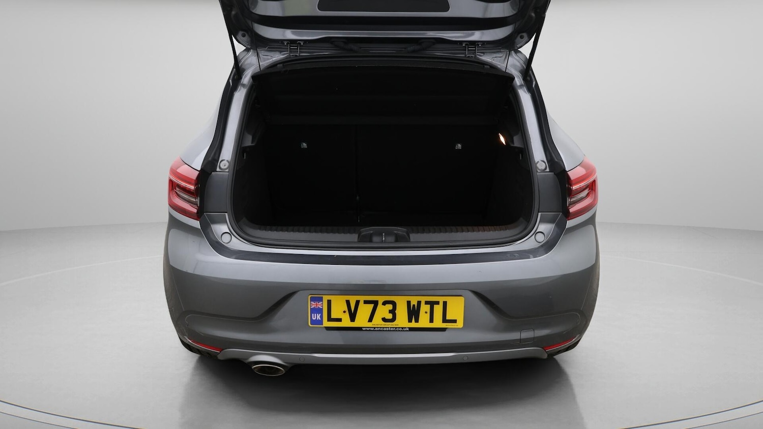 Used Renault Clio for sale - 76633840: Photo 18