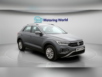 Used Volkswagen T-Roc 2022 for sale - 77336388: Photo