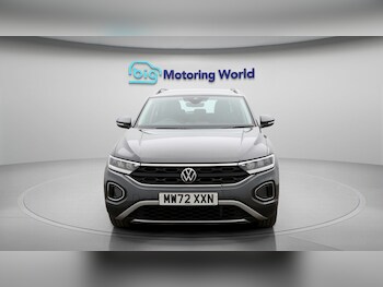 Used Volkswagen T-Roc 2022 for sale - 77336388: Photo