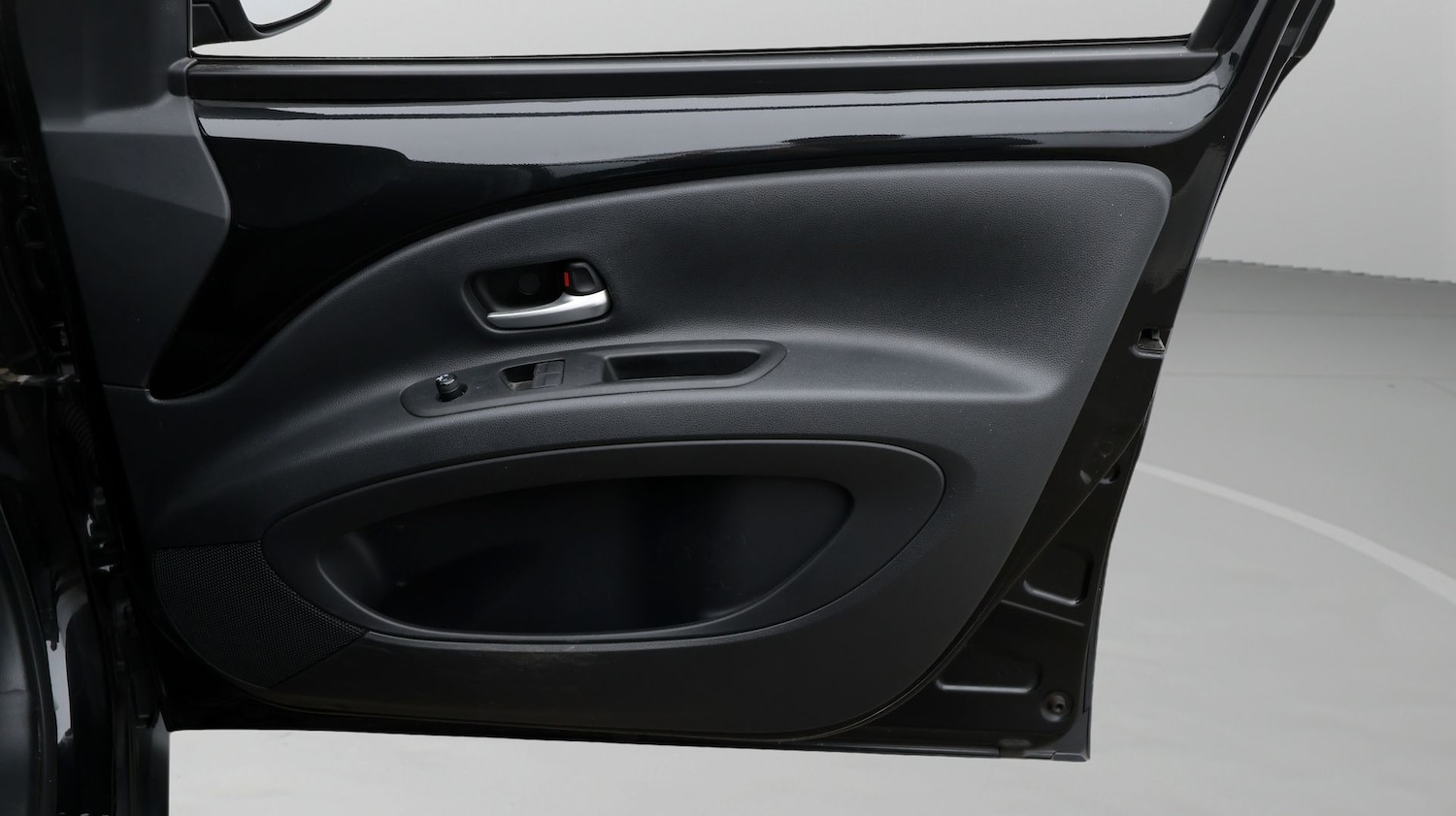 Used Toyota Aygo X 2023 for sale - 77233665: Photo 15